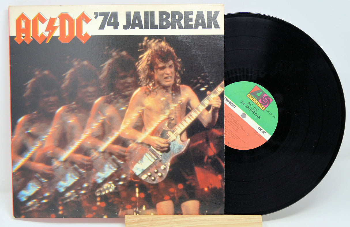 AC/DC - 74 Jailbreak