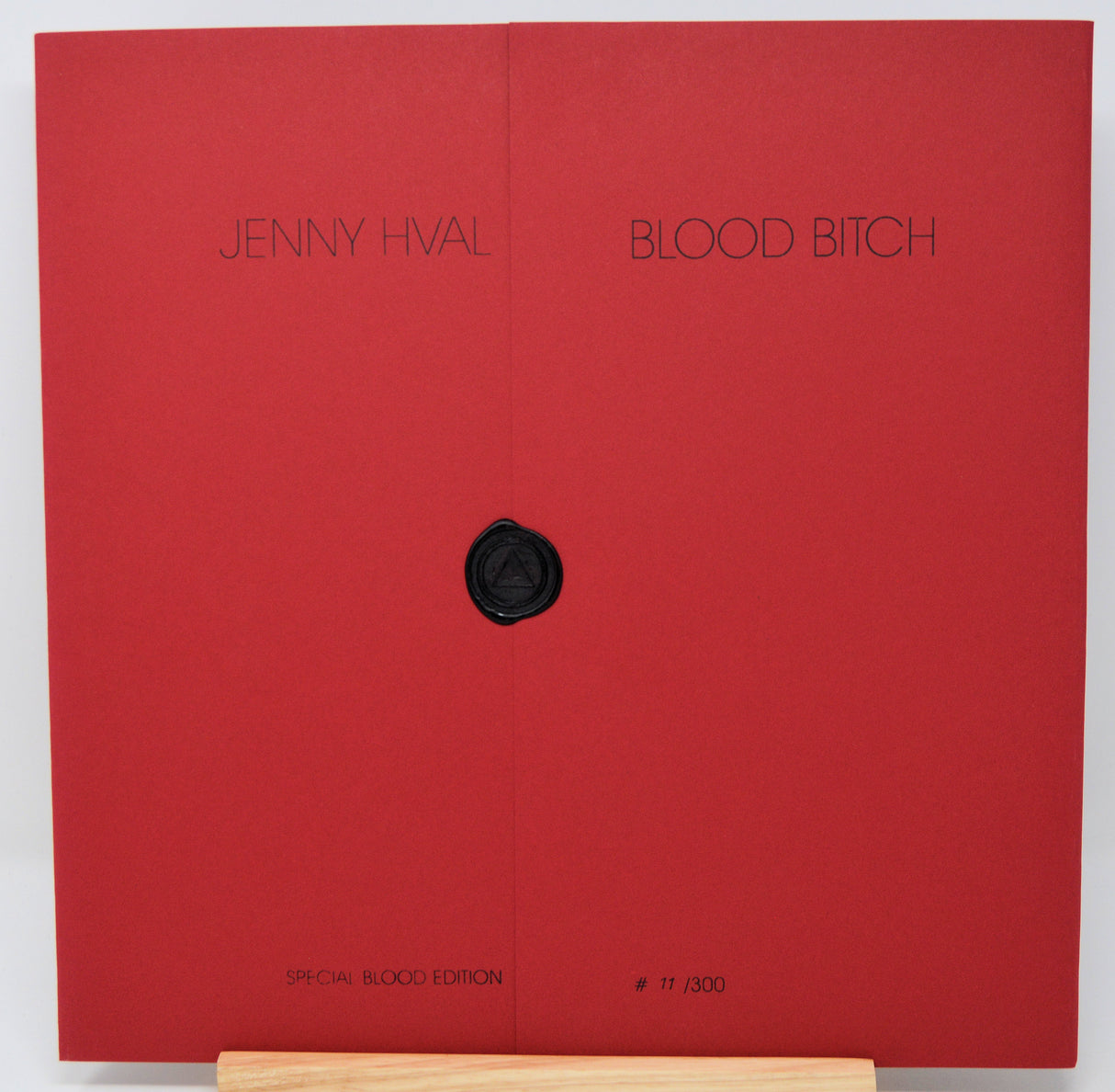 Hval, Jenny - Blood Bitch