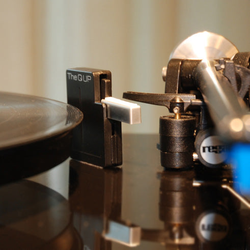 The Q UP - Automatic Tonearm Lifter