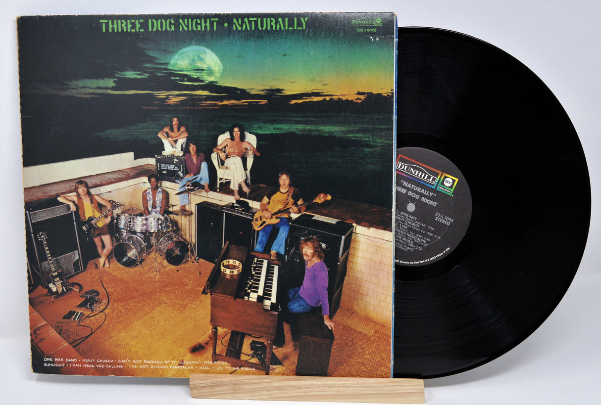 Three Dog Night - Naturally