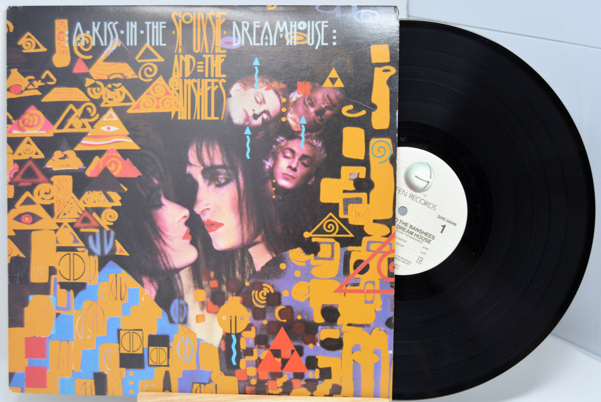 Siouxsie & The Banshees - A Kiss In The Dreamhouse