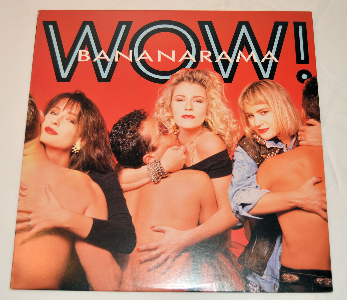 Bananarama - Wow!